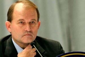 В августе Медведчук выиграл дело против Парубия в Печерском суде