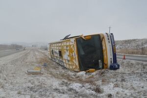 В автобусе находились 52 человека