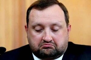 Арбузов обвиняется в растрате имущества или завладении им путем злоупотребления служебным положением