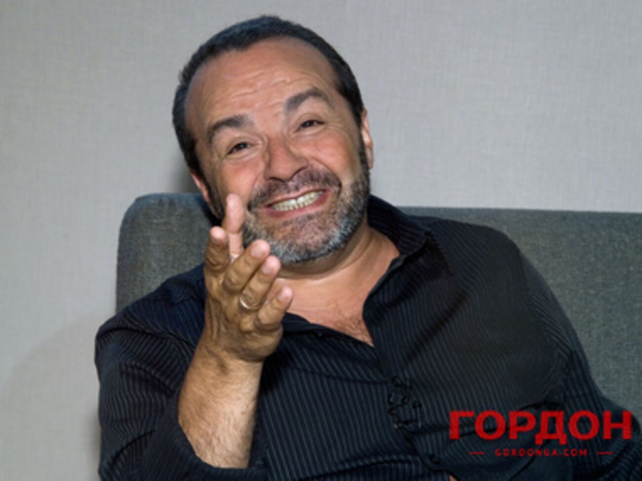 Олимпийские кольца сжали Путину голову так, что он разорвал отношения с миром, считает Шендерович