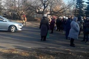 Местные жители протестуют против политики "ДНР"