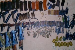 У задержанных изъяли целый арсенал оружия