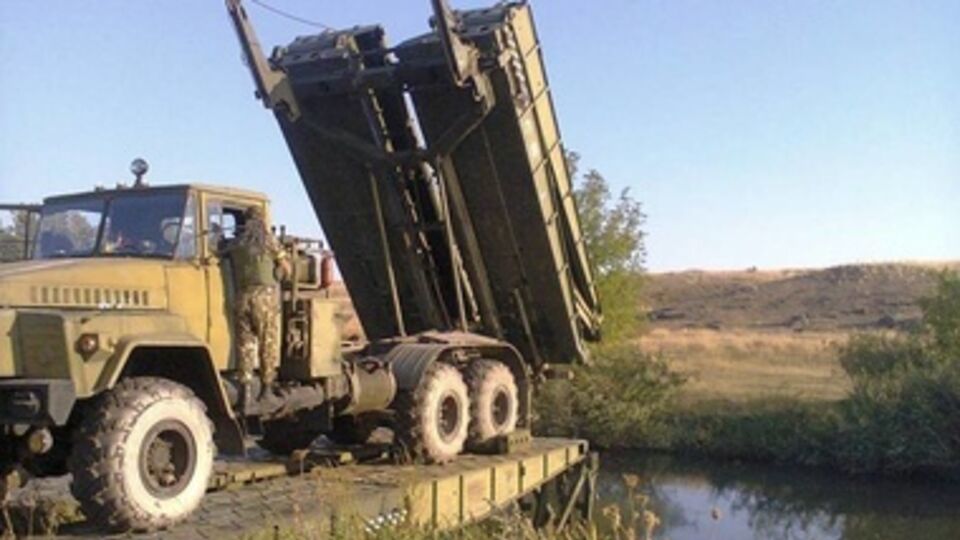 Военные инженеры отметили профессиональный праздник работой в зоне АТО. Фоторепортаж