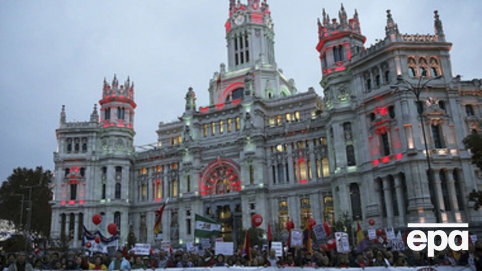 Антиправительственная демонстрация в Мадриде