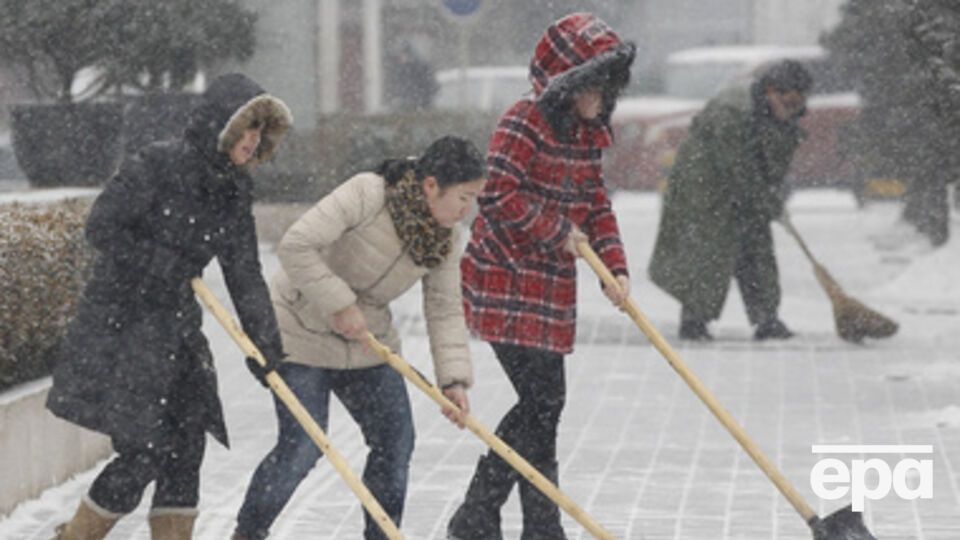 В Киеве 1 декабря местами снег, на дорогах гололедица