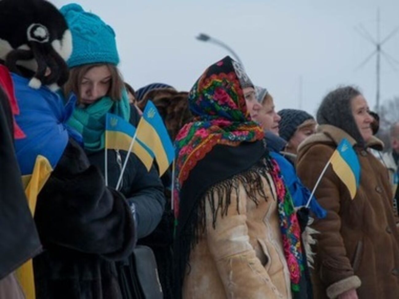 На вече пришло около 500 человек