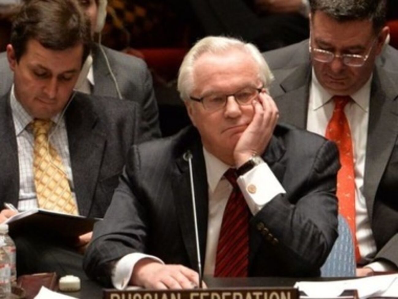 Россия решила не осуждать "выборы" боевиков на Донбассе