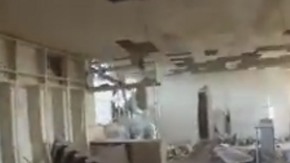 На видео снят момент реального танкового боя в аэропорту