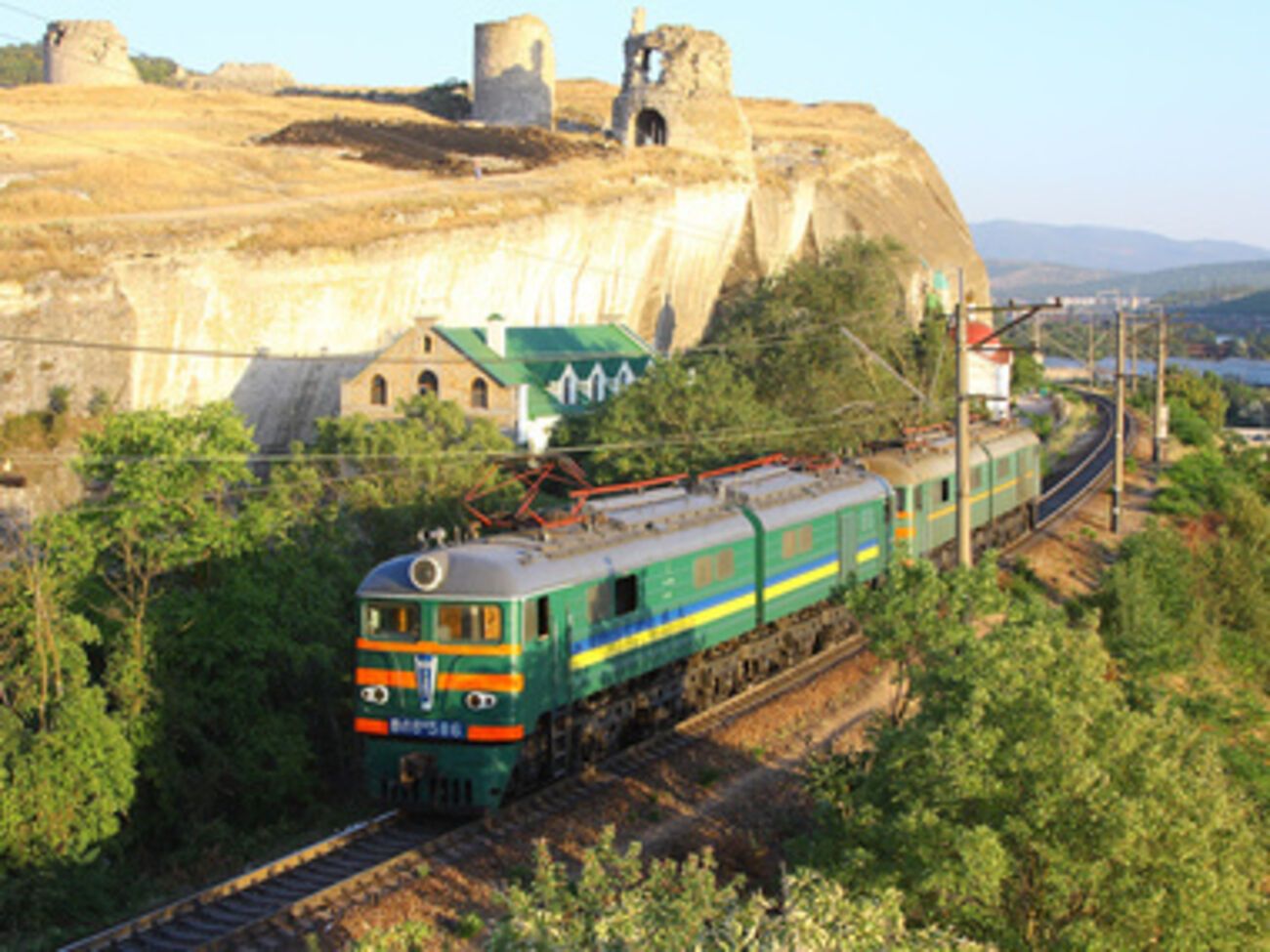 Крымская железная дорога с начала ноября вводит дополнительный сбор с пассажиров