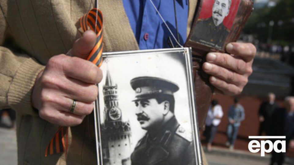 Опросы показывают, что россияне неуклонно забывают свою историю