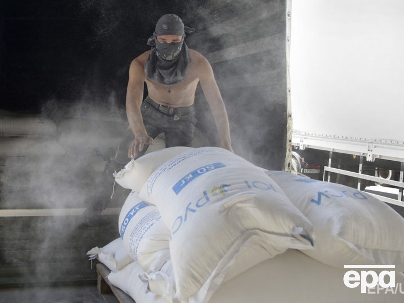 Россия не прекращает провокации с гумконвоями