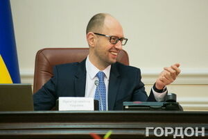 Яценюк обещает, что за поставленные ресурсы жители Донбасса рассчитаются после освобождения территорий