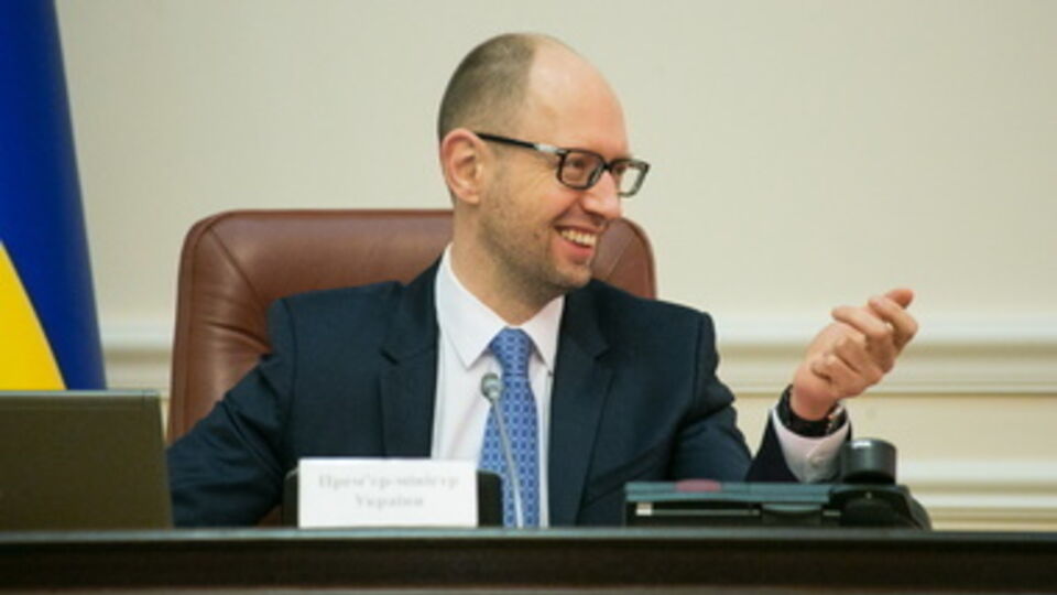 Яценюк обещает, что за поставленные ресурсы жители Донбасса рассчитаются после освобождения территорий