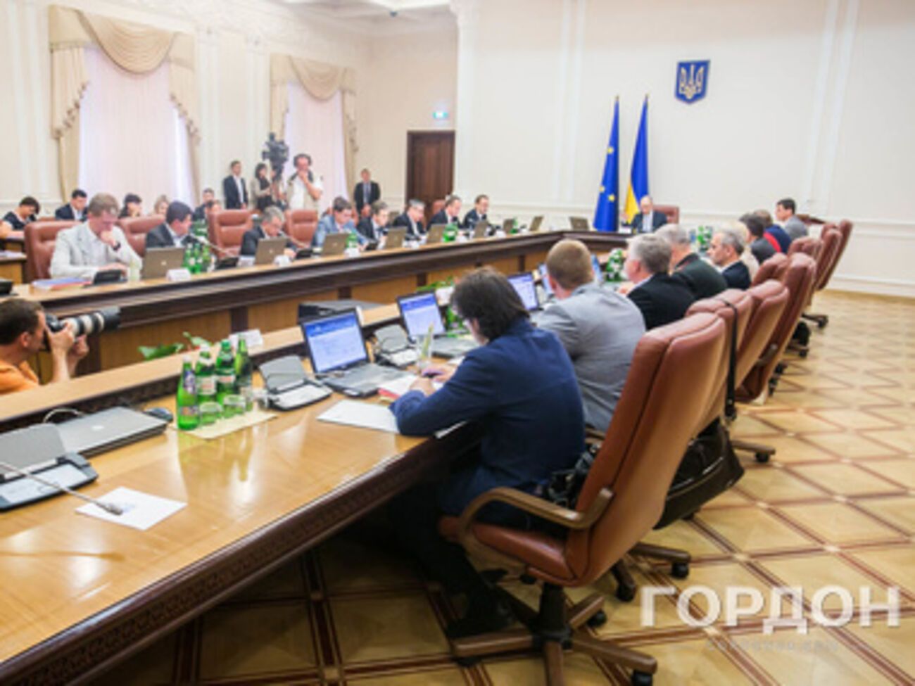 Правительство обсудит создание общественного телерадиовещания