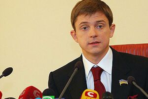 Довгого обвиняют в подкупе избирателей