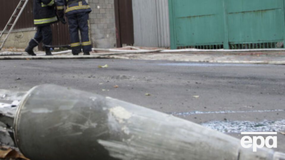 Обстрелы мирных жителей на Донбассе продолжаются