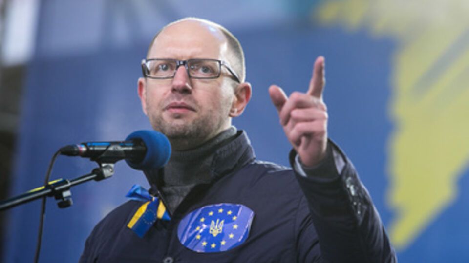 Яценюк: Донбассу замерзнуть не дадим!