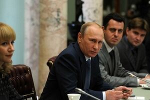 Сегодня Владимир Путин провел встречу с молодыми историками и преподавателями