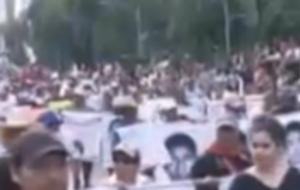 Это акция солидарности со студентами, пропавшими более месяца назад после участия в демонстрации