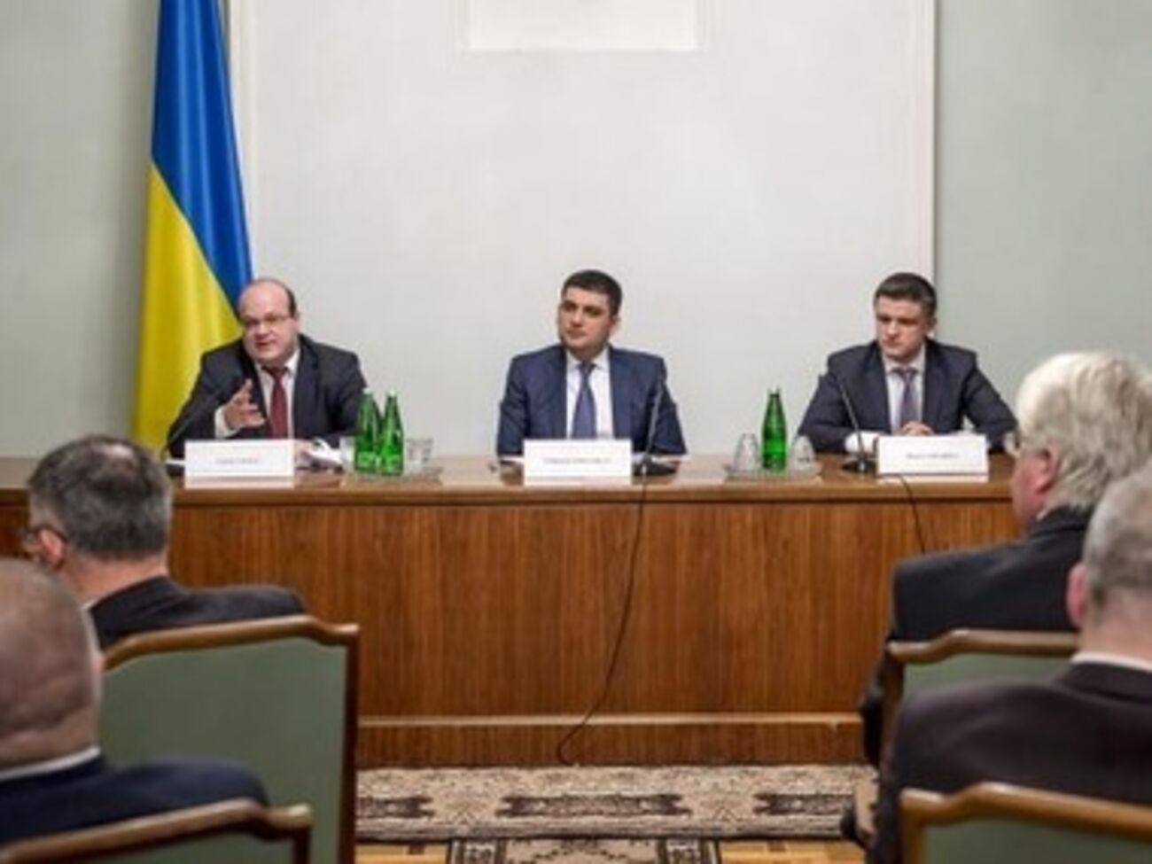 Чалый, Шимкив и Гройсман провели встречу с дипломатами