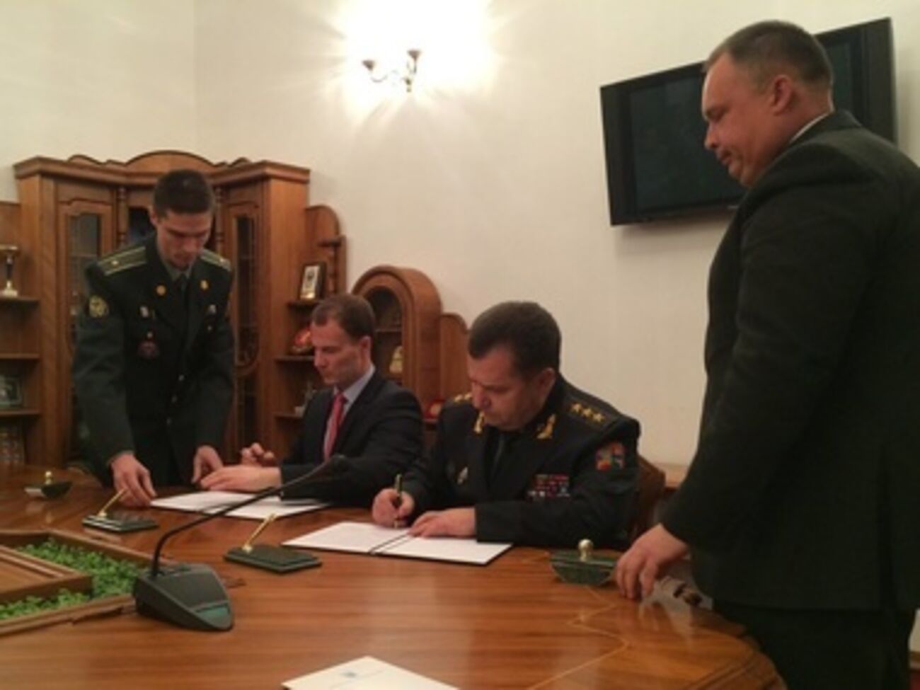 PwC проведет аудит в Министерстве обороны