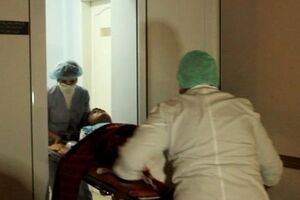 Один из пострадавших во время обстрела подростков