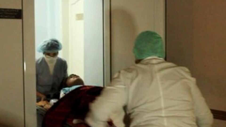 Один из пострадавших во время обстрела подростков