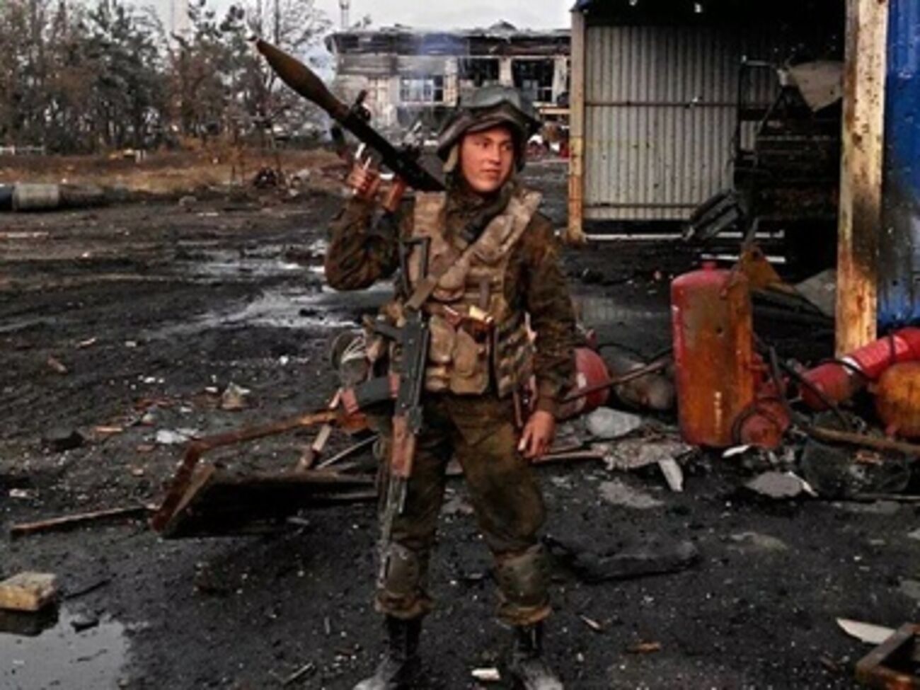 Донецкий аэропорт остается под контролем сил АТО