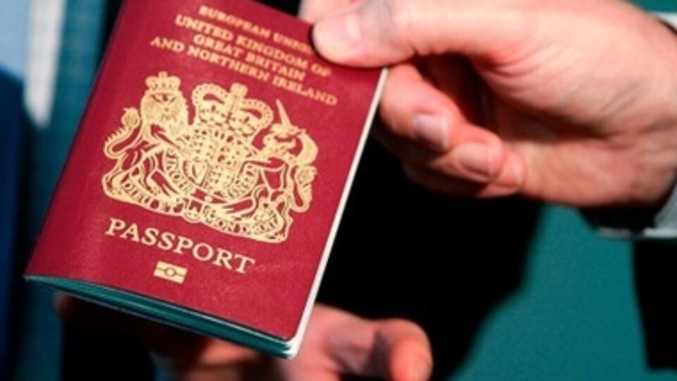 Богатые россияне все чаще хотят купить право жить в Англии