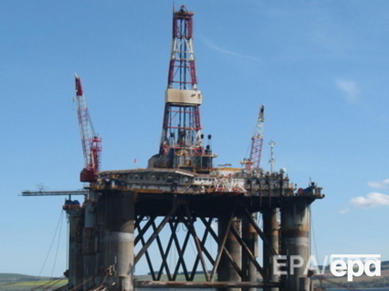 Мировые цены на нефть вновь снижаются