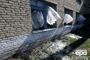 Снаряд упал возле школы