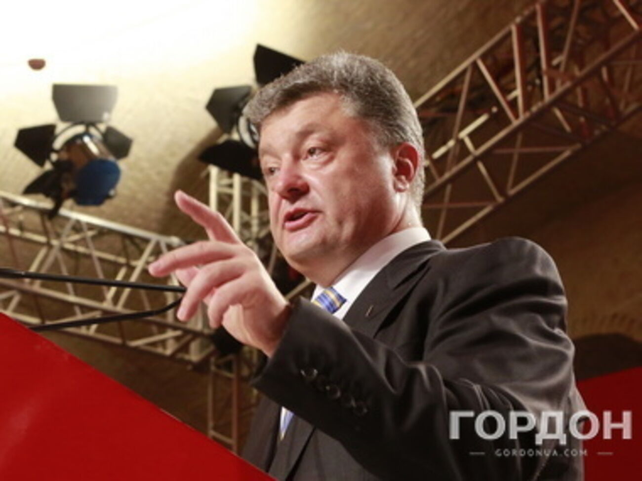Порошенко считает, что уголь закупается не по рыночной цене