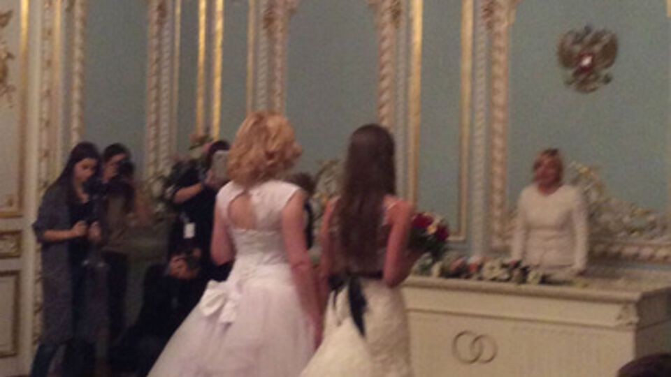 Бракосочетание прошло без СМИ и провокаций