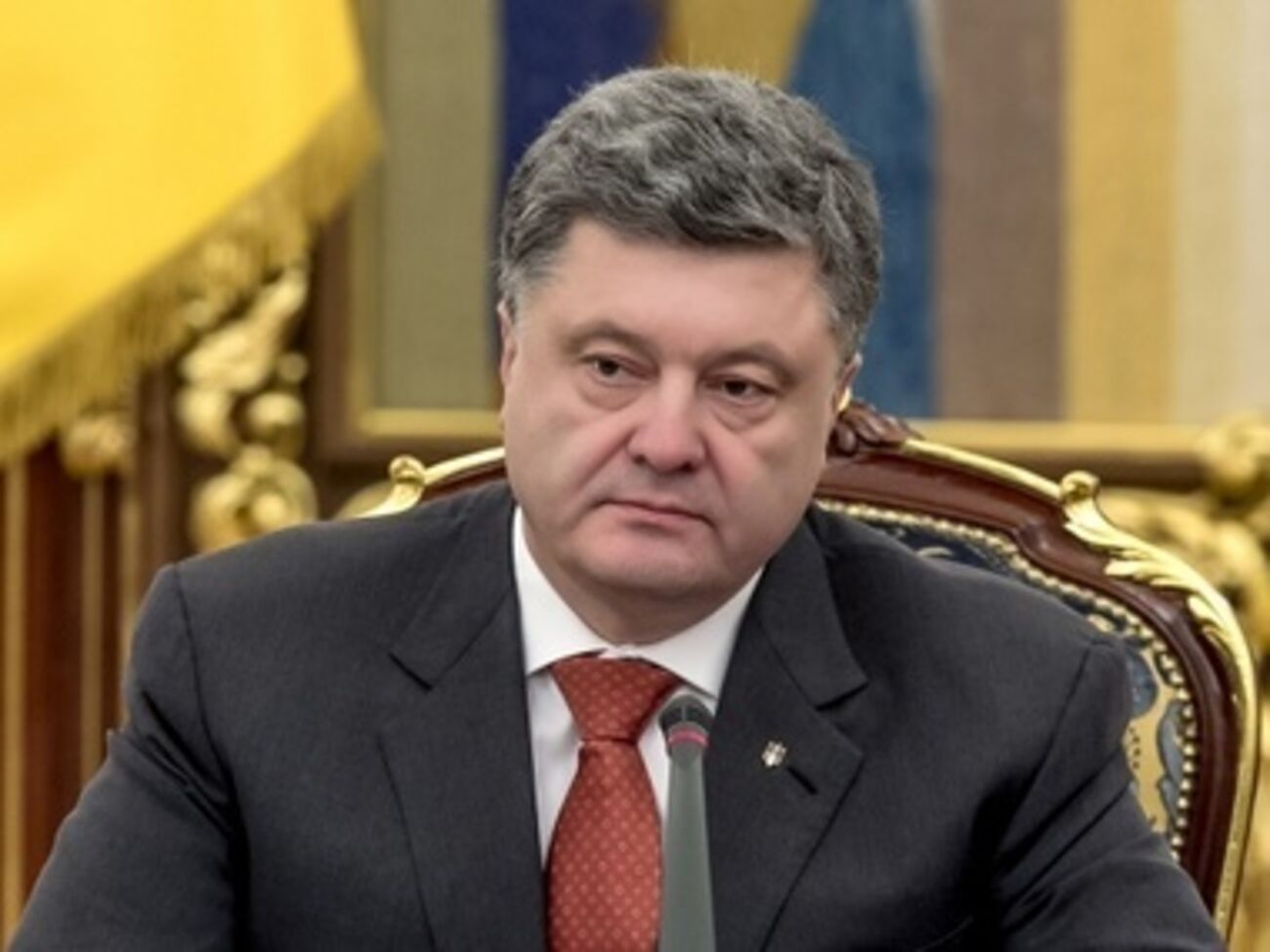 Порошенко уволил двух начальников облуправлений СБУ