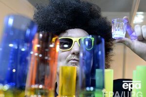 На ярмарке можно приобрести курительные принадлежности