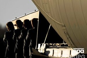 В харьковском аэропорту прошла официальная церемония прощания