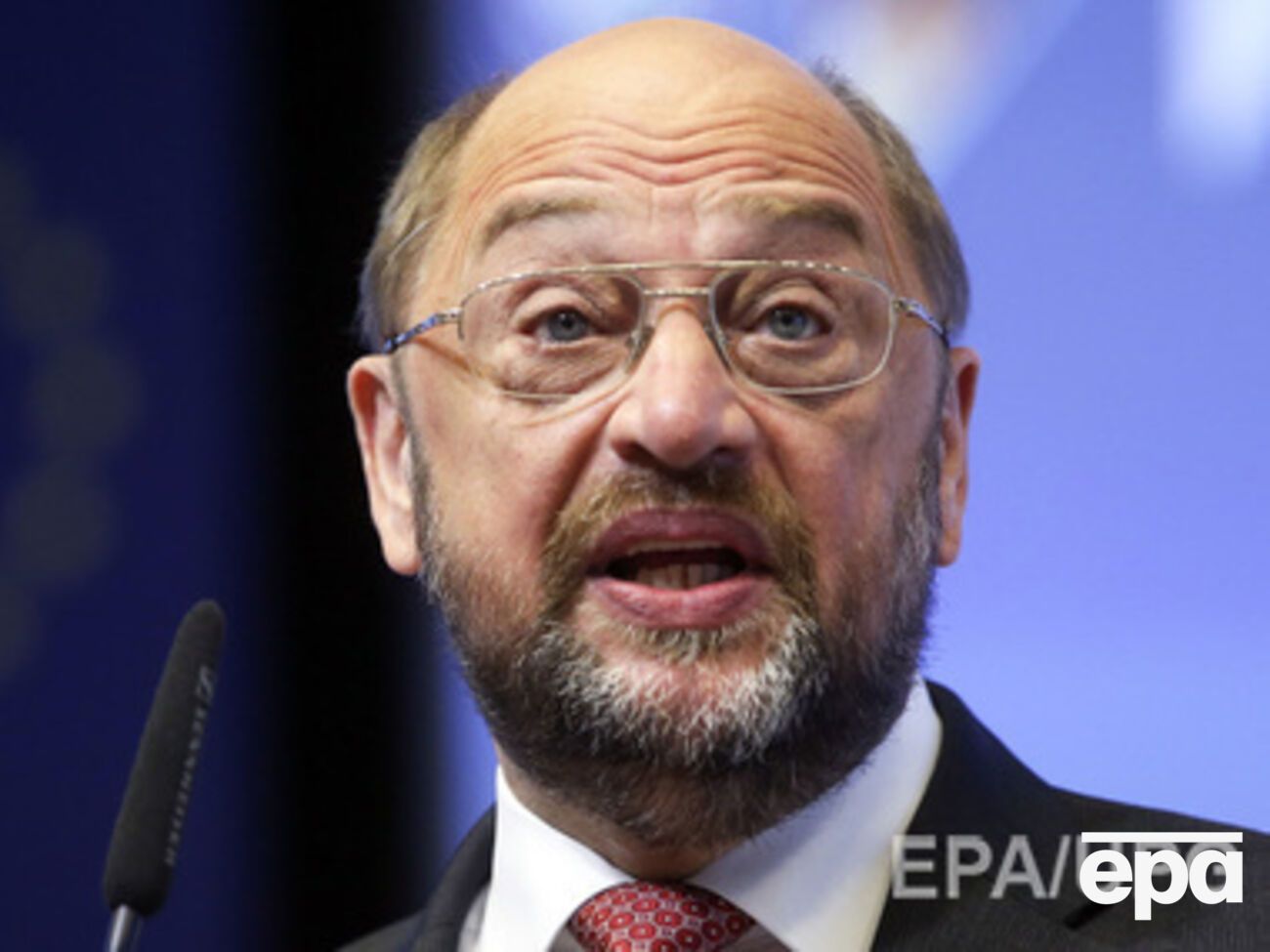 Шульц считает неприемлемым насильственное изменение границ в Европе