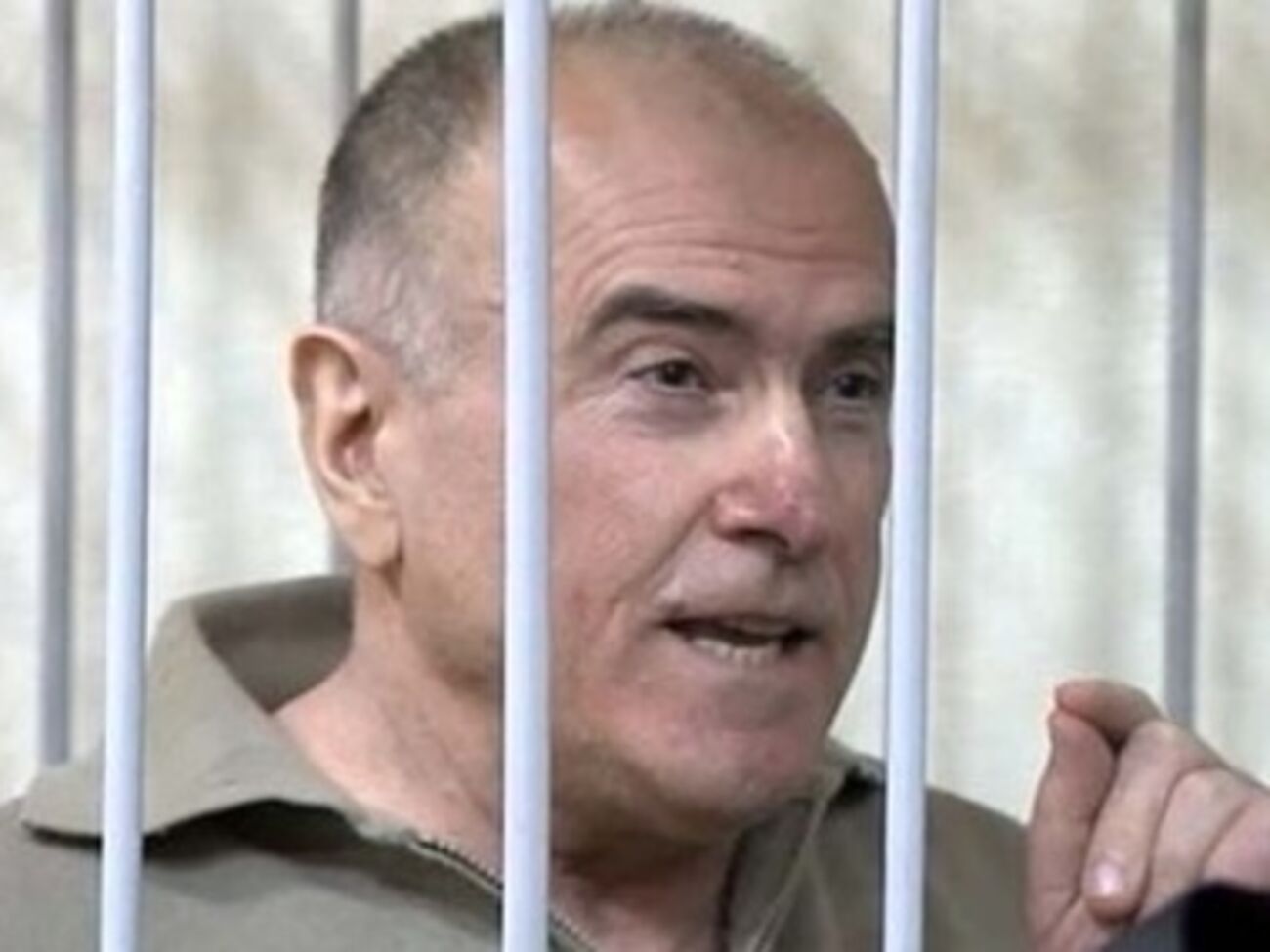 Алексей Пукач был арестован сотрудниками СБУ в 2009 году, 29 января 2013 года приговорен к пожизненному лишению свободы