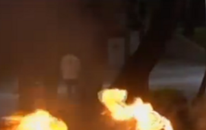 Люди вышли на улицы, требуя отставки президента Энрике Пенья Ньето