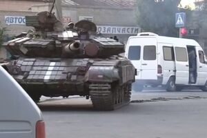 Боевики стреляли из танка