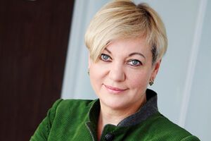 Гонтарева заявила о намерении ввести ограничения на расчеты в валюте