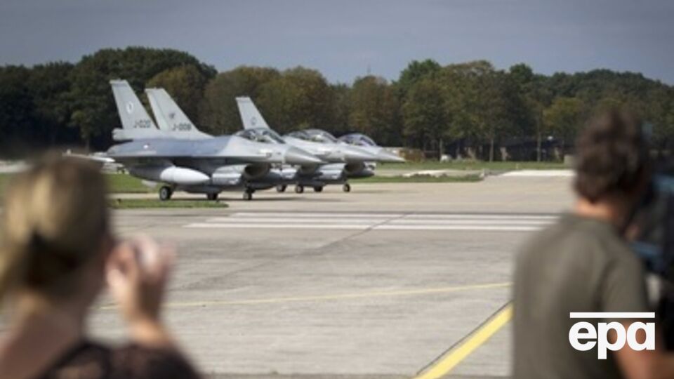 Украинские журналисты больше не смогут передвигаться в зоне АТО без сопровождения