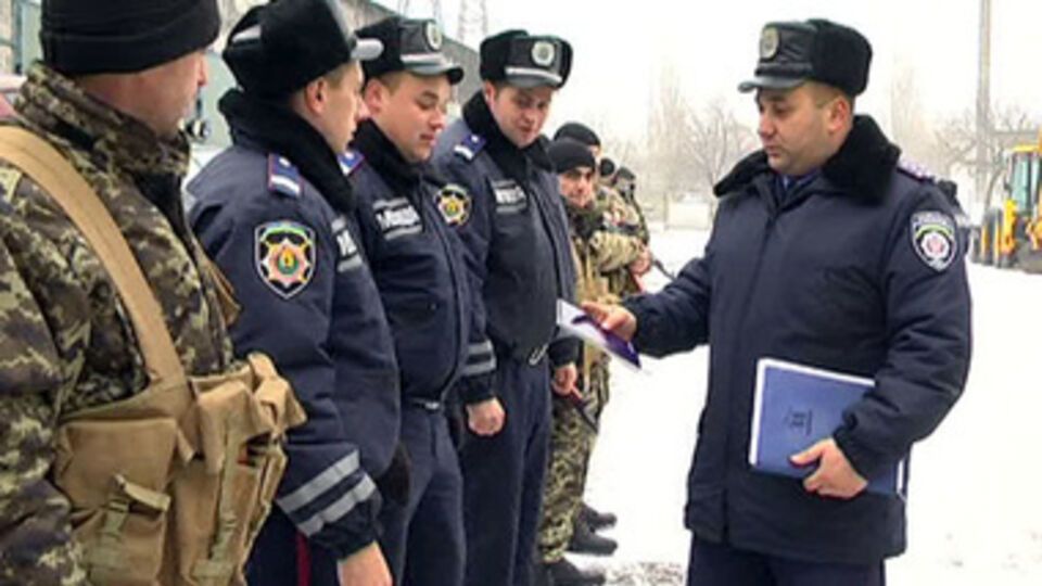 Военные смогут помочь обеспечить порядок в прифронтовом городе