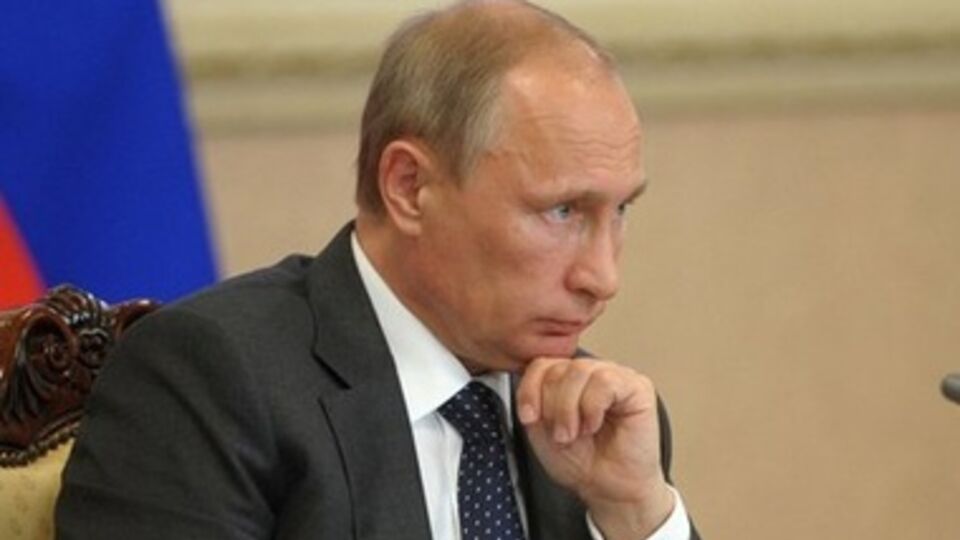 Рейтинг Путина стал ниже