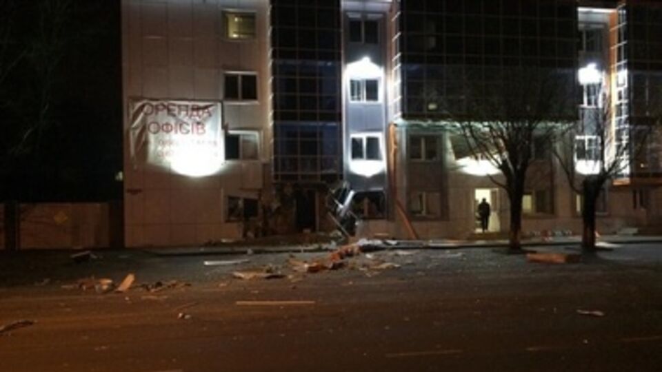 Взрыв в волонтерском центре произошел ночью