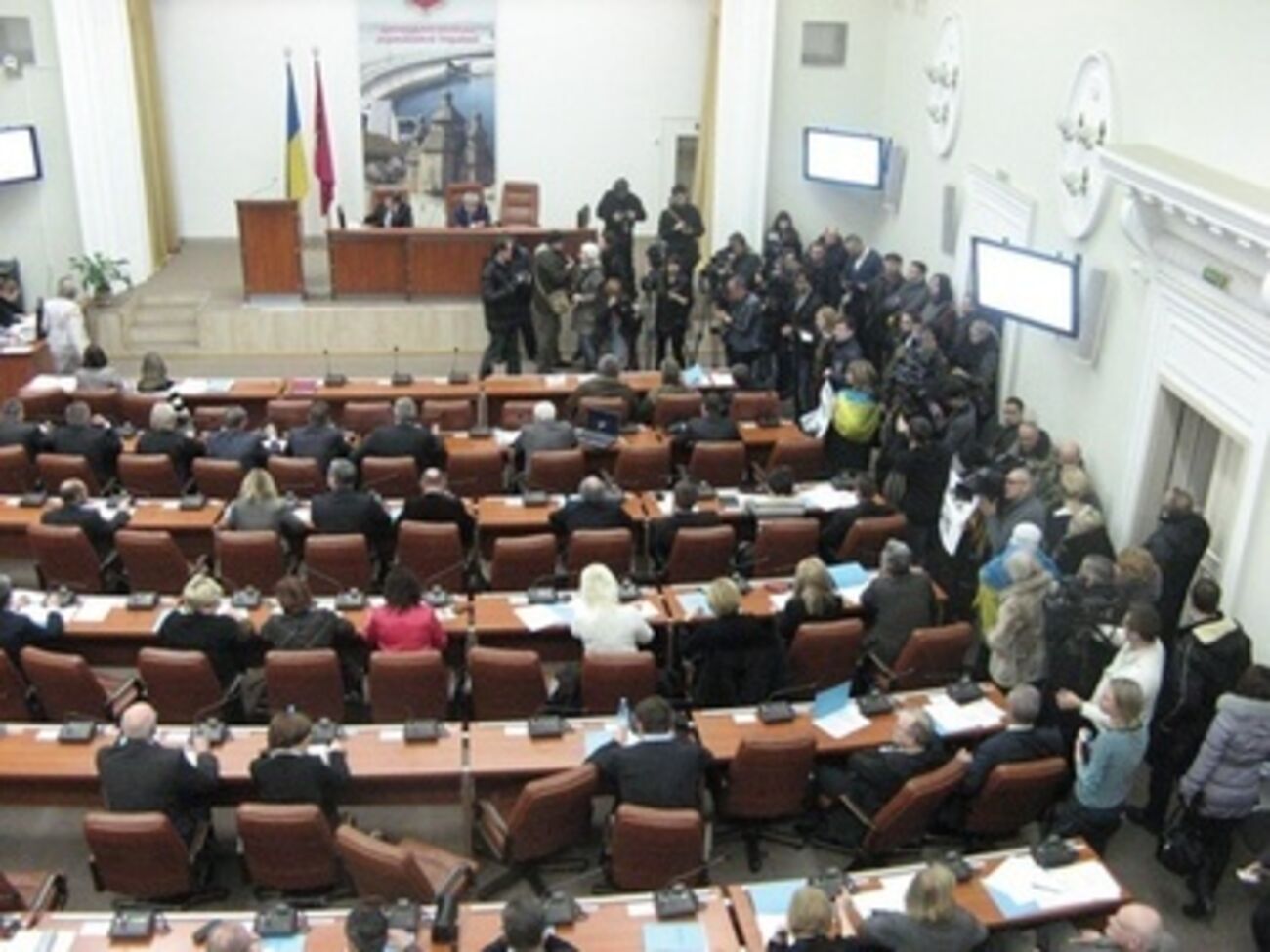 Активисты требуют отставки мэра