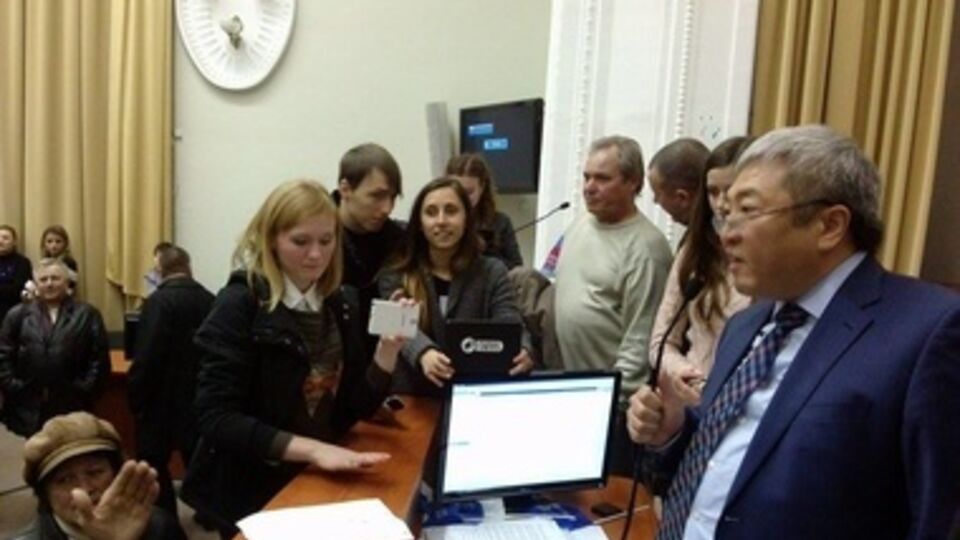 Горсовет не собрал кворума для отставки Сина