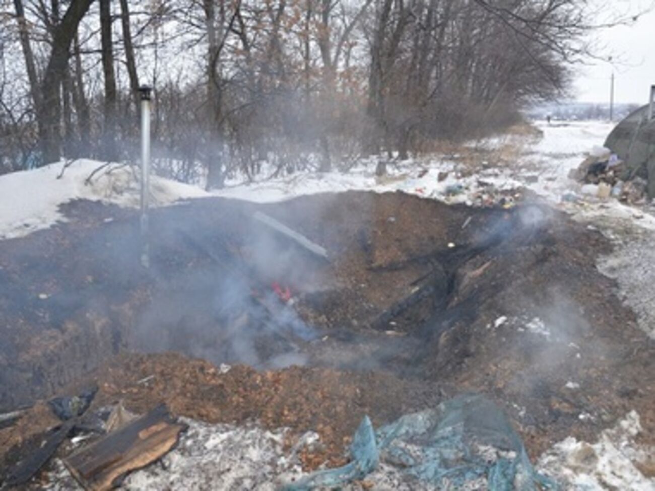 В блиндаж сил АТО на блокпосту под Дебальцево попала мина. Фоторепортаж