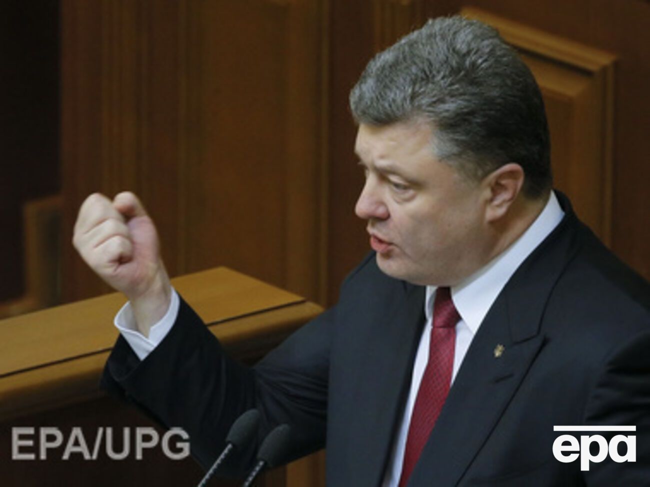 Порошенко поручил освободить всех заложников