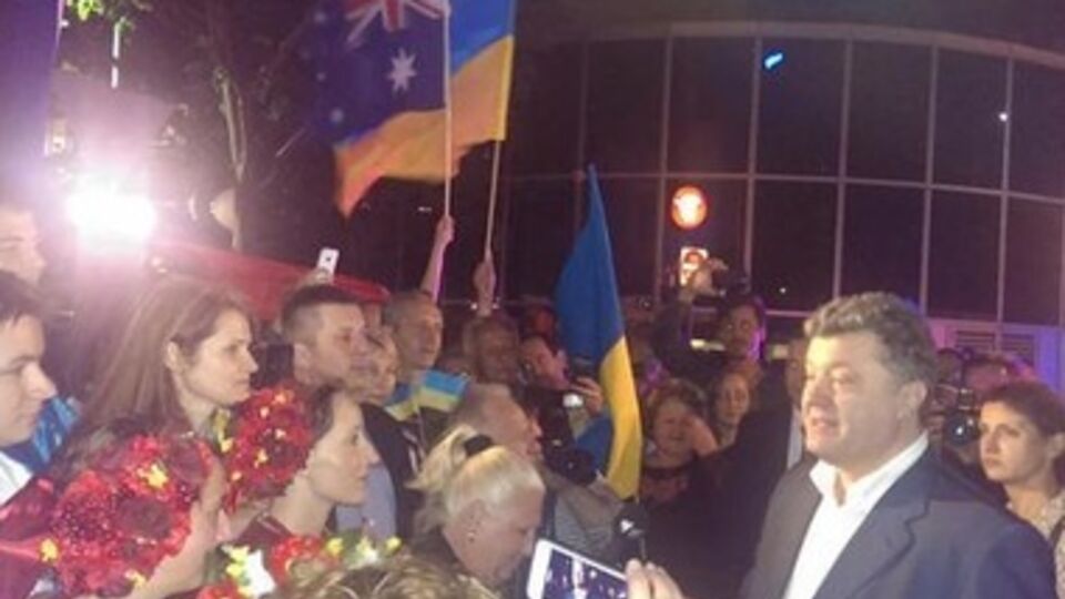Порошенко пригласил в Австралию премьер-министр Тони Эбботт